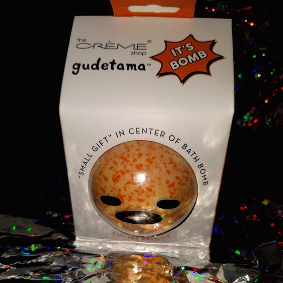 🤠 The Creme Shop Gudetama Charcoal Bath Bomb NIB